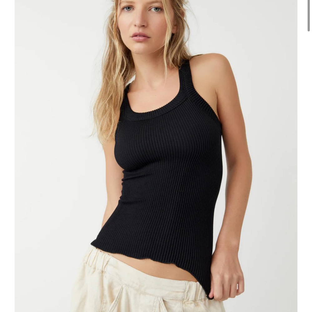 NWOT Intimately Free People Ribbed Seamless Tank Racerback size M/L - Picture 3 of 4